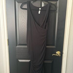‼️Price Drop‼️End of Summer Sale‼️ Jolie Black Asymmetrical Ruched Dress